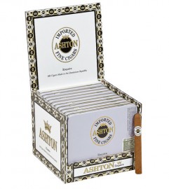 Tins    Ashton Classic Esquire Natural 5 tins of 10 cigars